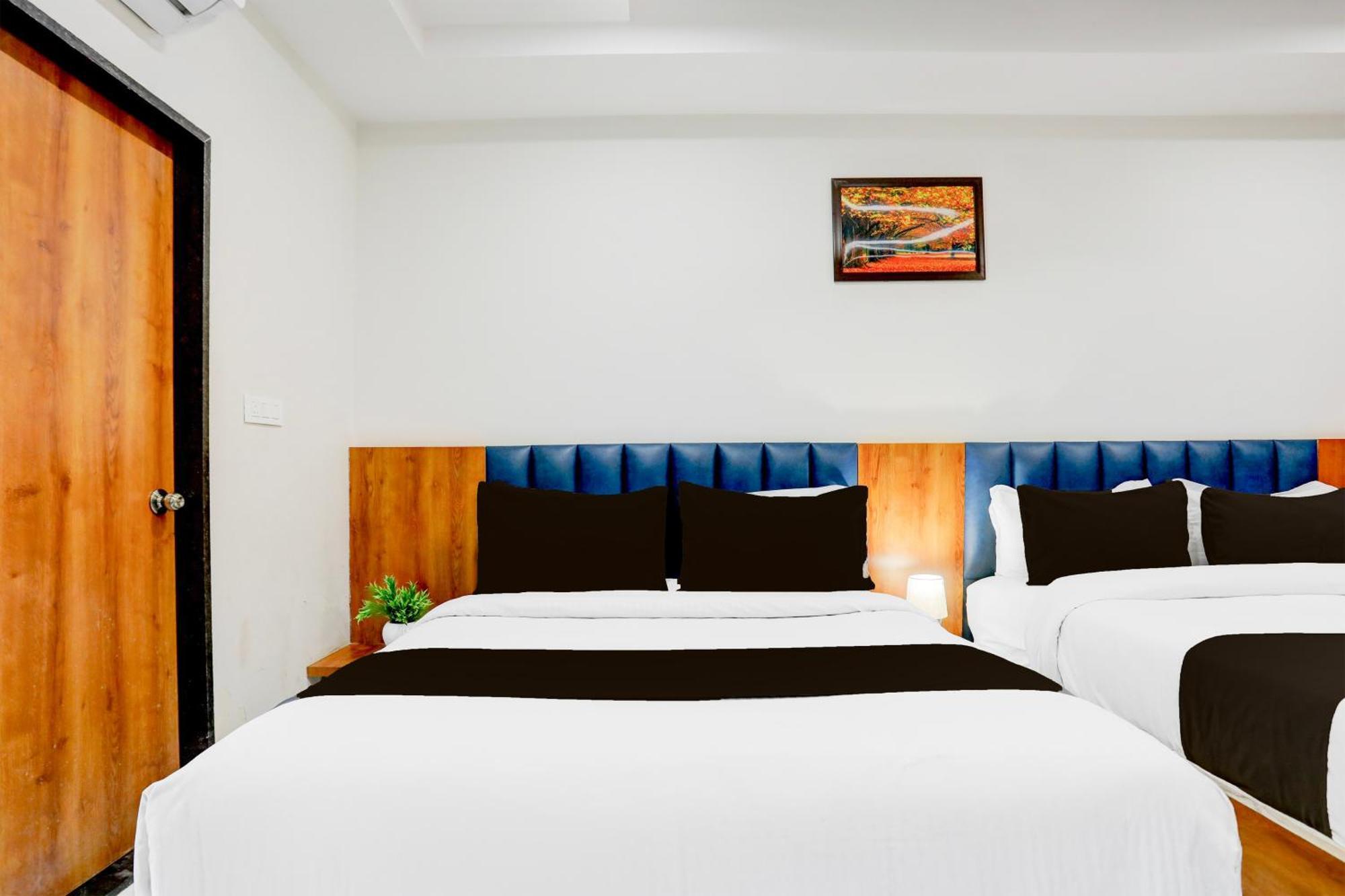 Super Townhouse Ambaji Formerly Hotel Kardhar Inn מראה חיצוני תמונה